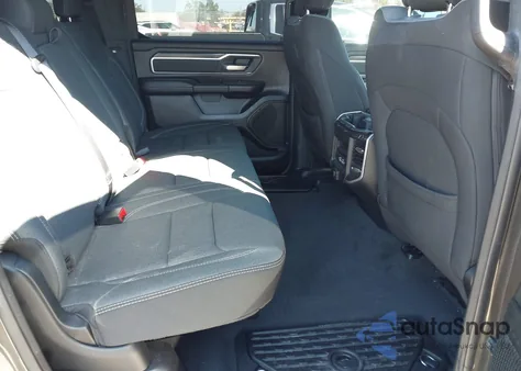 2021 Ram 1500 Big Horn 4X2 5'7 Box z USA, uszkodzony, nr VIN 1C6RREFT9MN750170